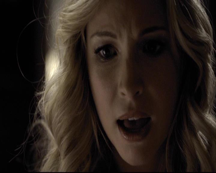 VampireDiariesWorld-dot-org_2x07Masquerade1525.jpg