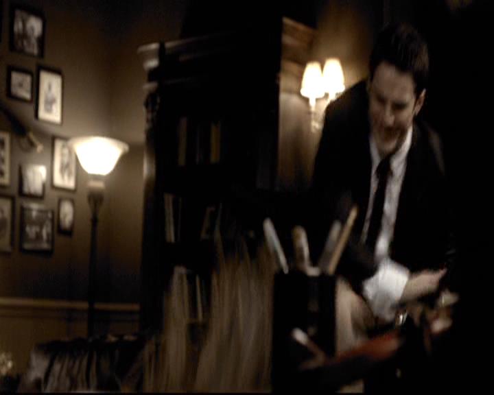 VampireDiariesWorld-dot-org_2x07Masquerade1536.jpg