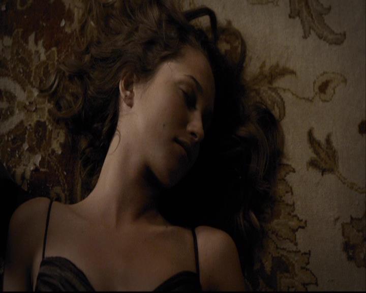 VampireDiariesWorld-dot-org_2x07Masquerade1542.jpg