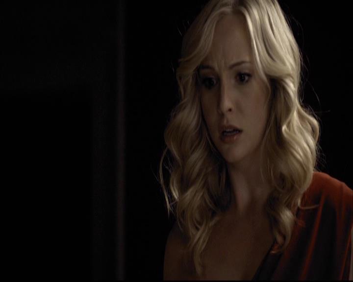 VampireDiariesWorld-dot-org_2x07Masquerade1558.jpg