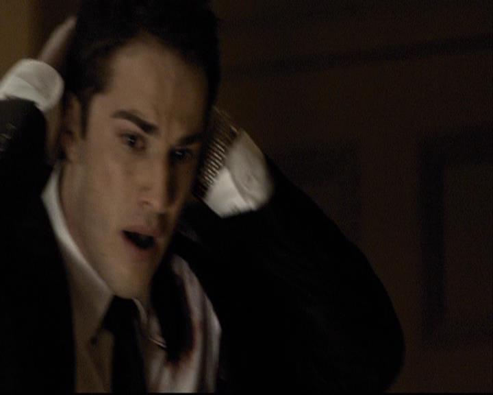 VampireDiariesWorld-dot-org_2x07Masquerade1571.jpg