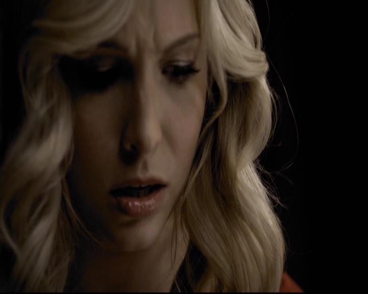 VampireDiariesWorld-dot-org_2x07Masquerade1573.jpg
