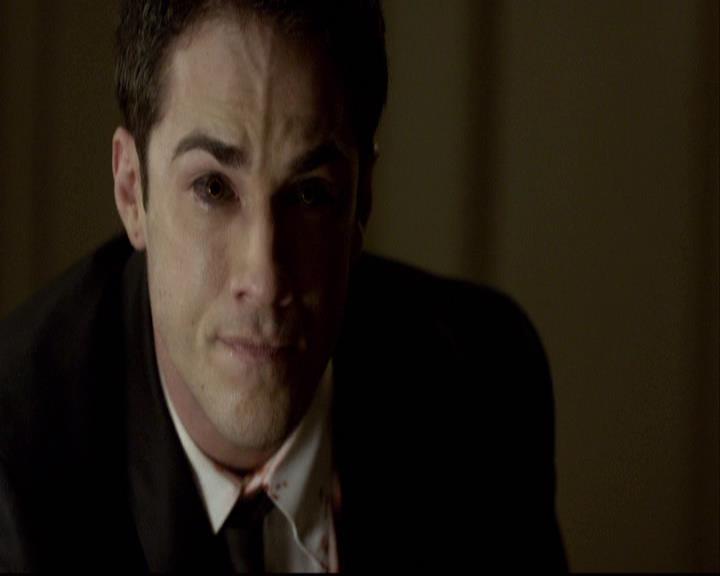VampireDiariesWorld-dot-org_2x07Masquerade1593.jpg