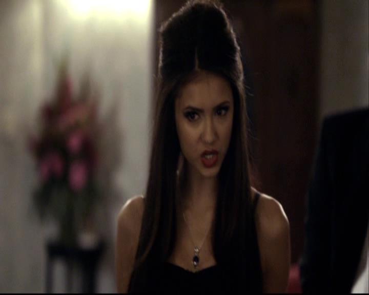 VampireDiariesWorld-dot-org_2x07Masquerade1624.jpg