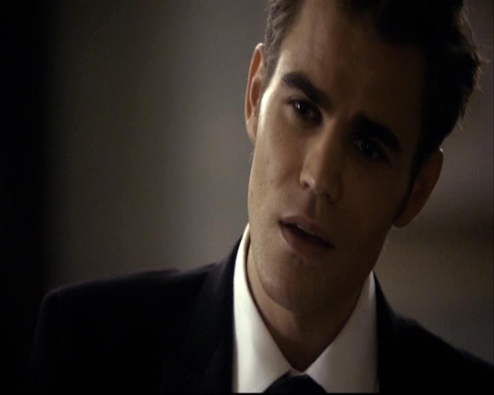 VampireDiariesWorld-dot-org_2x07Masquerade1647.jpg