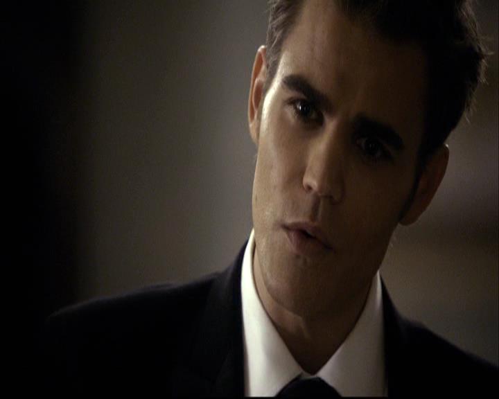 VampireDiariesWorld-dot-org_2x07Masquerade1648.jpg