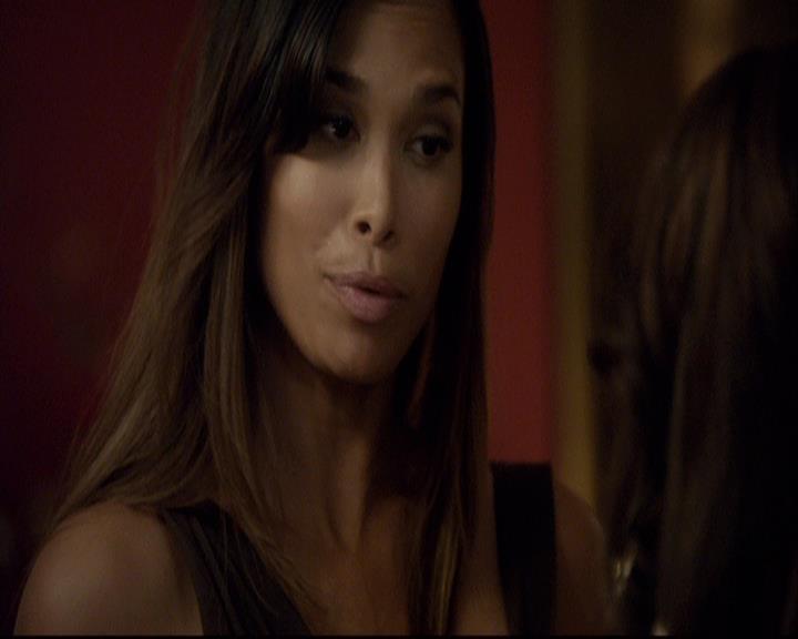 VampireDiariesWorld-dot-org_2x07Masquerade1713.jpg