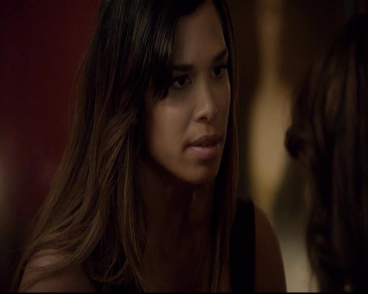 VampireDiariesWorld-dot-org_2x07Masquerade1743.jpg