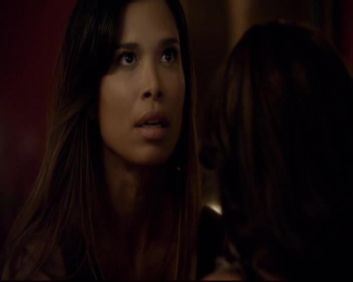 VampireDiariesWorld-dot-org_2x07Masquerade1746.jpg