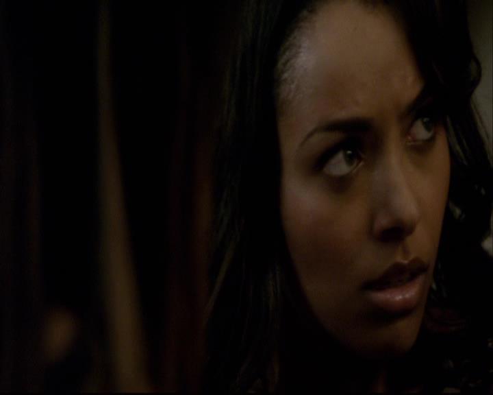 VampireDiariesWorld-dot-org_2x07Masquerade1747.jpg