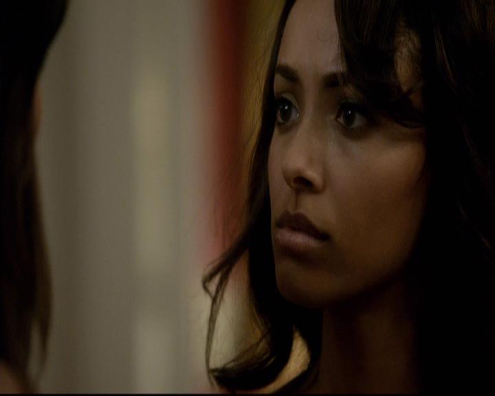 VampireDiariesWorld-dot-org_2x07Masquerade1755.jpg