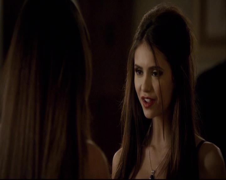 VampireDiariesWorld-dot-org_2x07Masquerade1804.jpg
