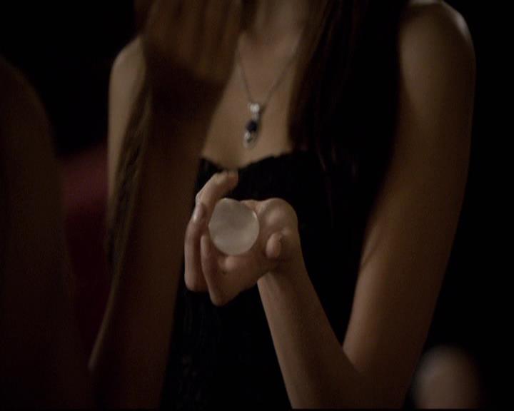 VampireDiariesWorld-dot-org_2x07Masquerade1811.jpg