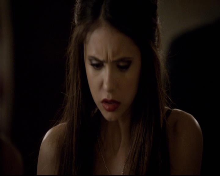 VampireDiariesWorld-dot-org_2x07Masquerade1815.jpg