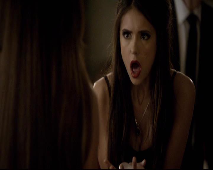 VampireDiariesWorld-dot-org_2x07Masquerade1820.jpg