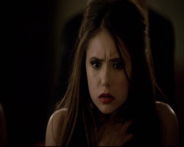 VampireDiariesWorld-dot-org_2x07Masquerade1825.jpg