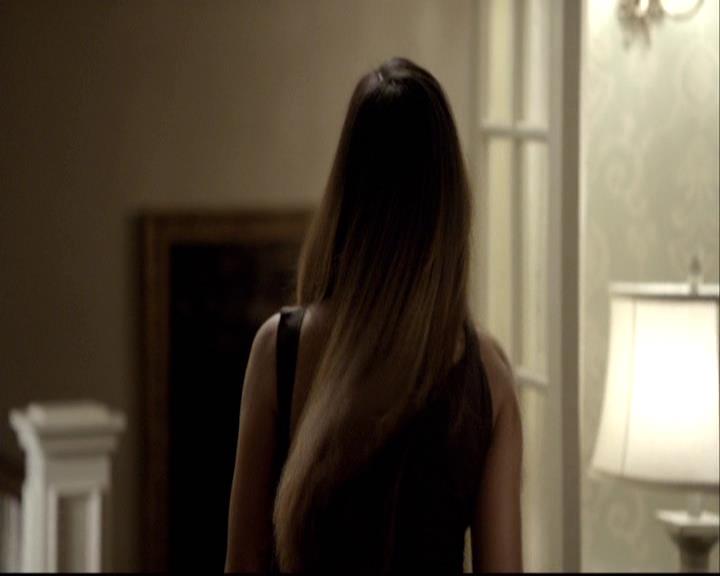VampireDiariesWorld-dot-org_2x07Masquerade1842.jpg