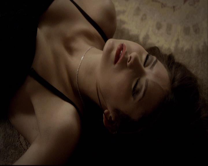 VampireDiariesWorld-dot-org_2x07Masquerade1849.jpg