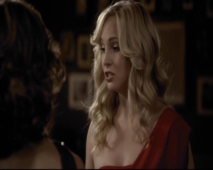 VampireDiariesWorld-dot-org_2x07Masquerade1859.jpg