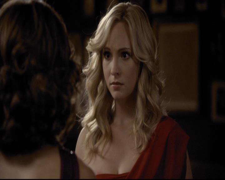 VampireDiariesWorld-dot-org_2x07Masquerade1865.jpg