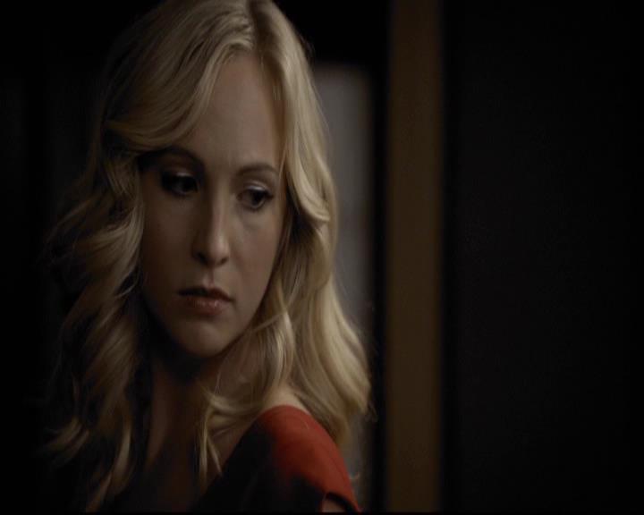 VampireDiariesWorld-dot-org_2x07Masquerade1889.jpg