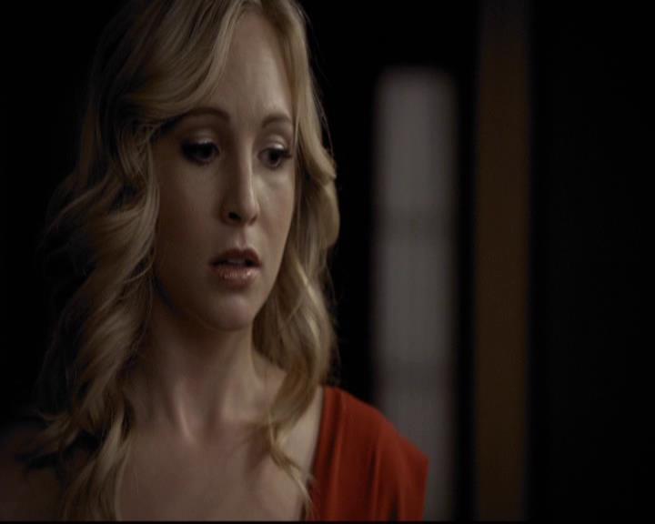 VampireDiariesWorld-dot-org_2x07Masquerade1895.jpg