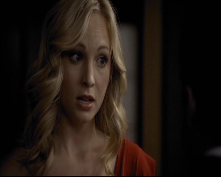 VampireDiariesWorld-dot-org_2x07Masquerade1913.jpg