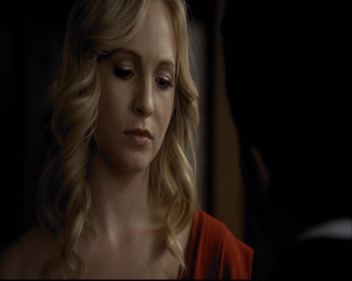 VampireDiariesWorld-dot-org_2x07Masquerade1925.jpg