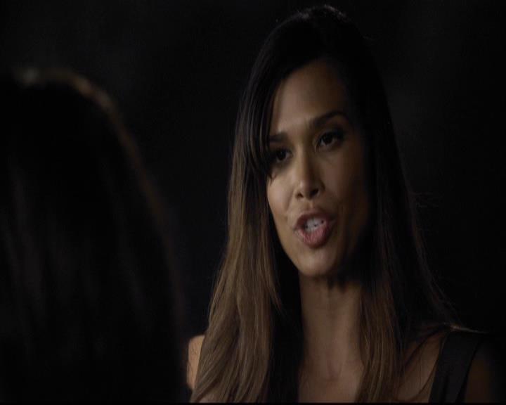 VampireDiariesWorld-dot-org_2x07Masquerade1970.jpg