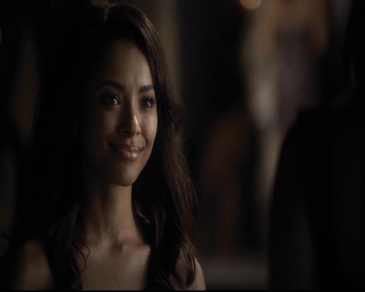 VampireDiariesWorld-dot-org_2x07Masquerade1981.jpg