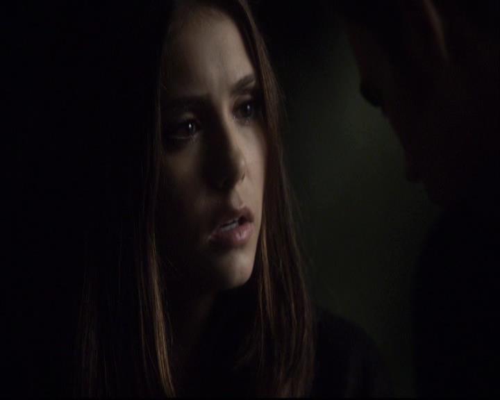 VampireDiariesWorld-dot-org_2x07Masquerade2070.jpg