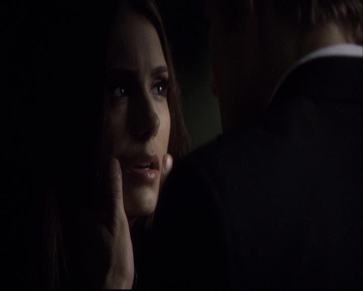 VampireDiariesWorld-dot-org_2x07Masquerade2085.jpg
