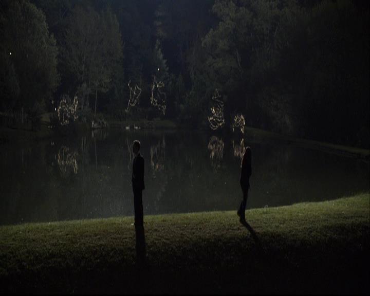 VampireDiariesWorld-dot-org_2x07Masquerade2135.jpg
