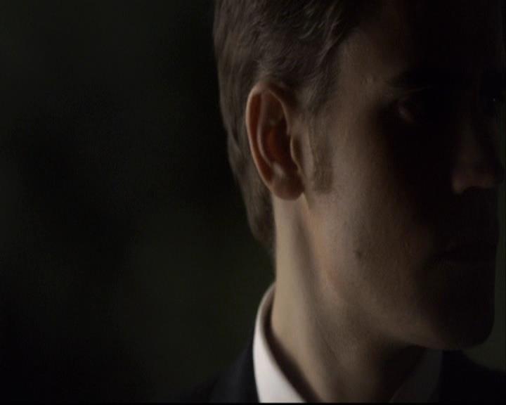 VampireDiariesWorld-dot-org_2x07Masquerade2141.jpg