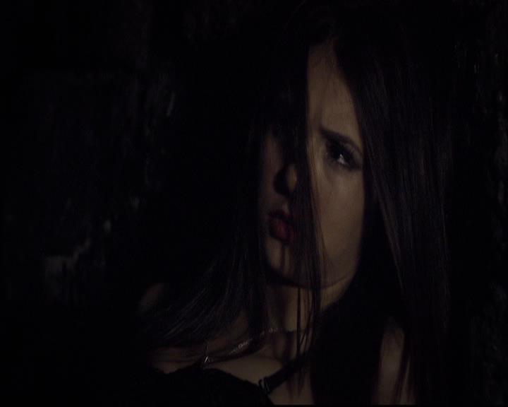 VampireDiariesWorld-dot-org_2x07Masquerade2143.jpg