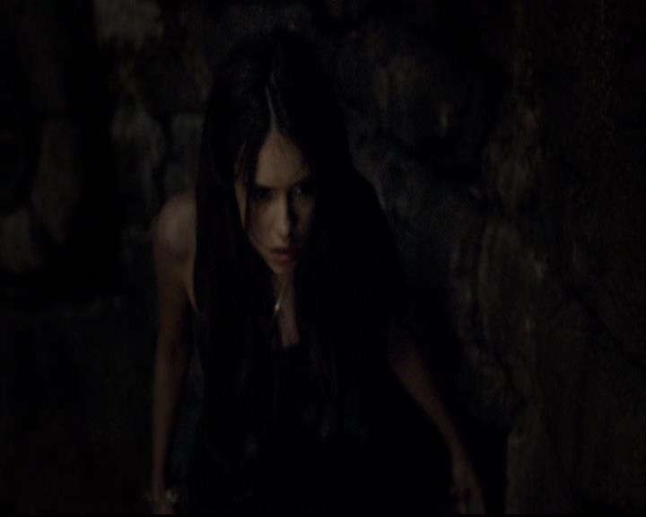 VampireDiariesWorld-dot-org_2x07Masquerade2160.jpg