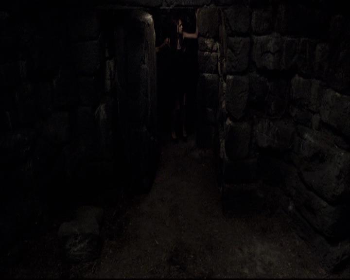 VampireDiariesWorld-dot-org_2x07Masquerade2168.jpg