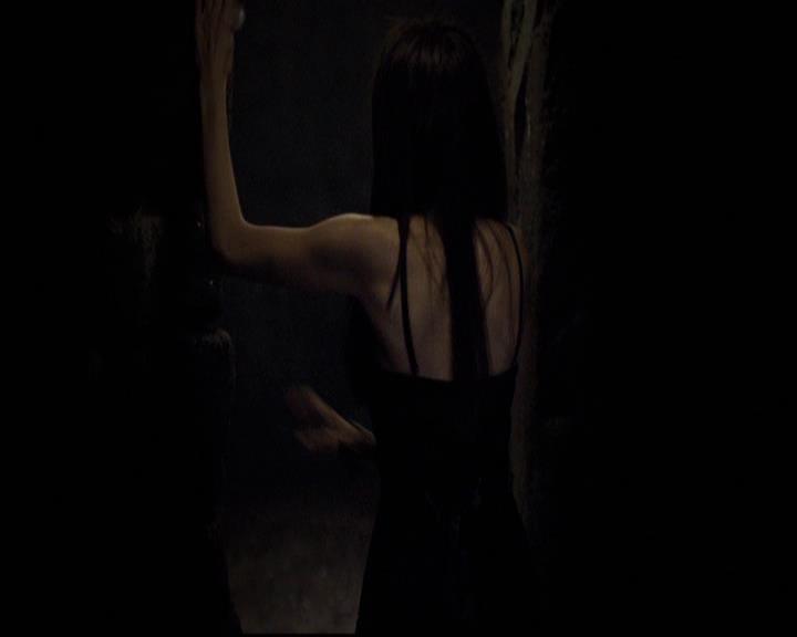 VampireDiariesWorld-dot-org_2x07Masquerade2171.jpg