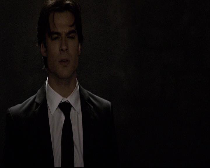 VampireDiariesWorld-dot-org_2x07Masquerade2181.jpg