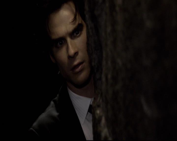 VampireDiariesWorld-dot-org_2x07Masquerade2213.jpg