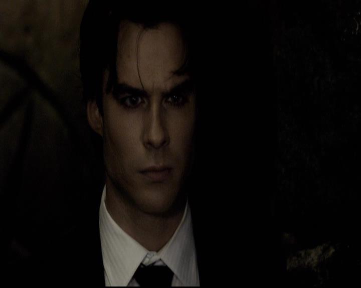 VampireDiariesWorld-dot-org_2x07Masquerade2239.jpg