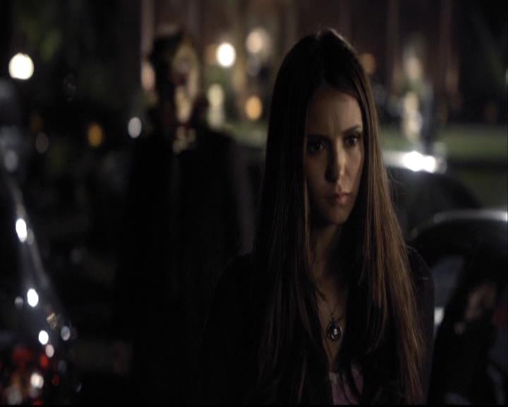 VampireDiariesWorld-dot-org_2x07Masquerade2255.jpg