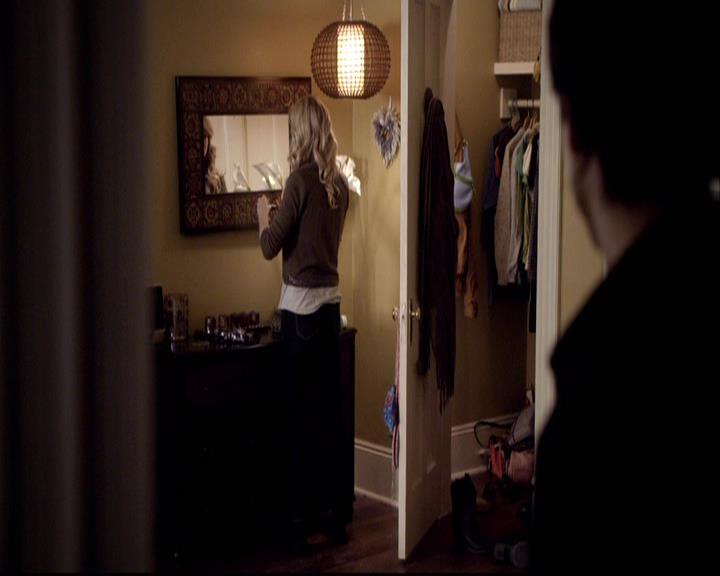 VampireDiariesWorld-dot-org_2x08Rose0116.jpg