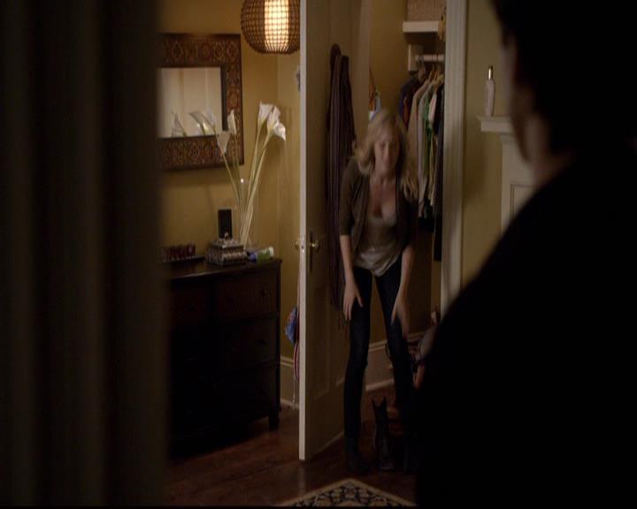 VampireDiariesWorld-dot-org_2x08Rose0126.jpg