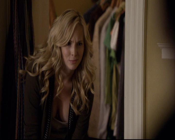 VampireDiariesWorld-dot-org_2x08Rose0135.jpg