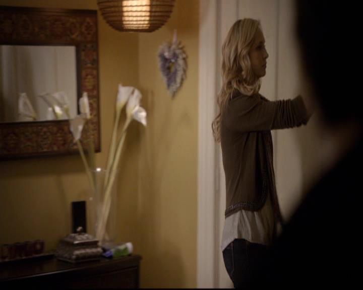 VampireDiariesWorld-dot-org_2x08Rose0150.jpg