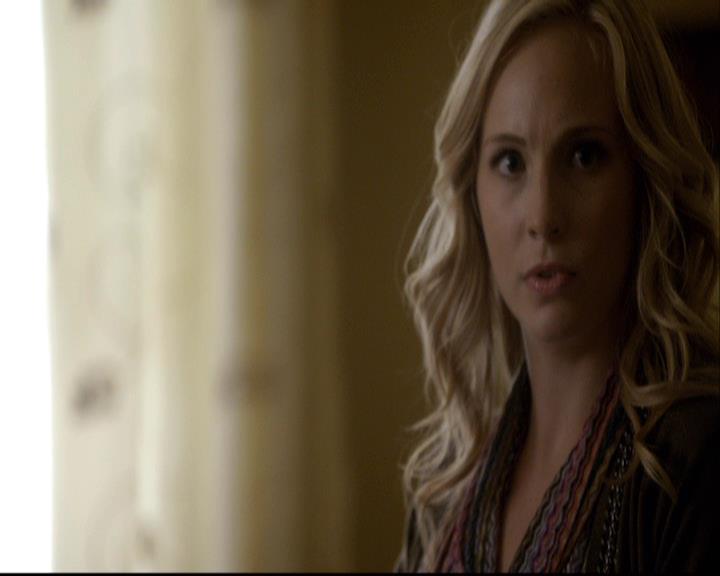 VampireDiariesWorld-dot-org_2x08Rose0157.jpg