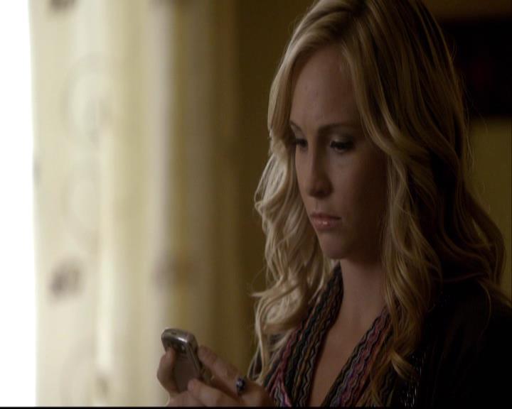 VampireDiariesWorld-dot-org_2x08Rose0163.jpg