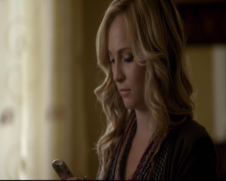 VampireDiariesWorld-dot-org_2x08Rose0165.jpg