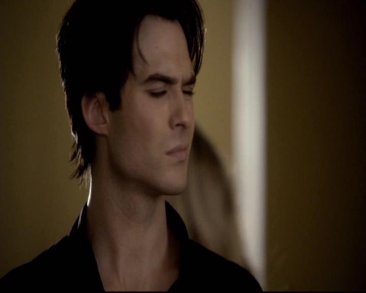 VampireDiariesWorld-dot-org_2x08Rose0177.jpg
